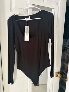Good American Black Long Sleeve Scoop-Neck Bodysuit